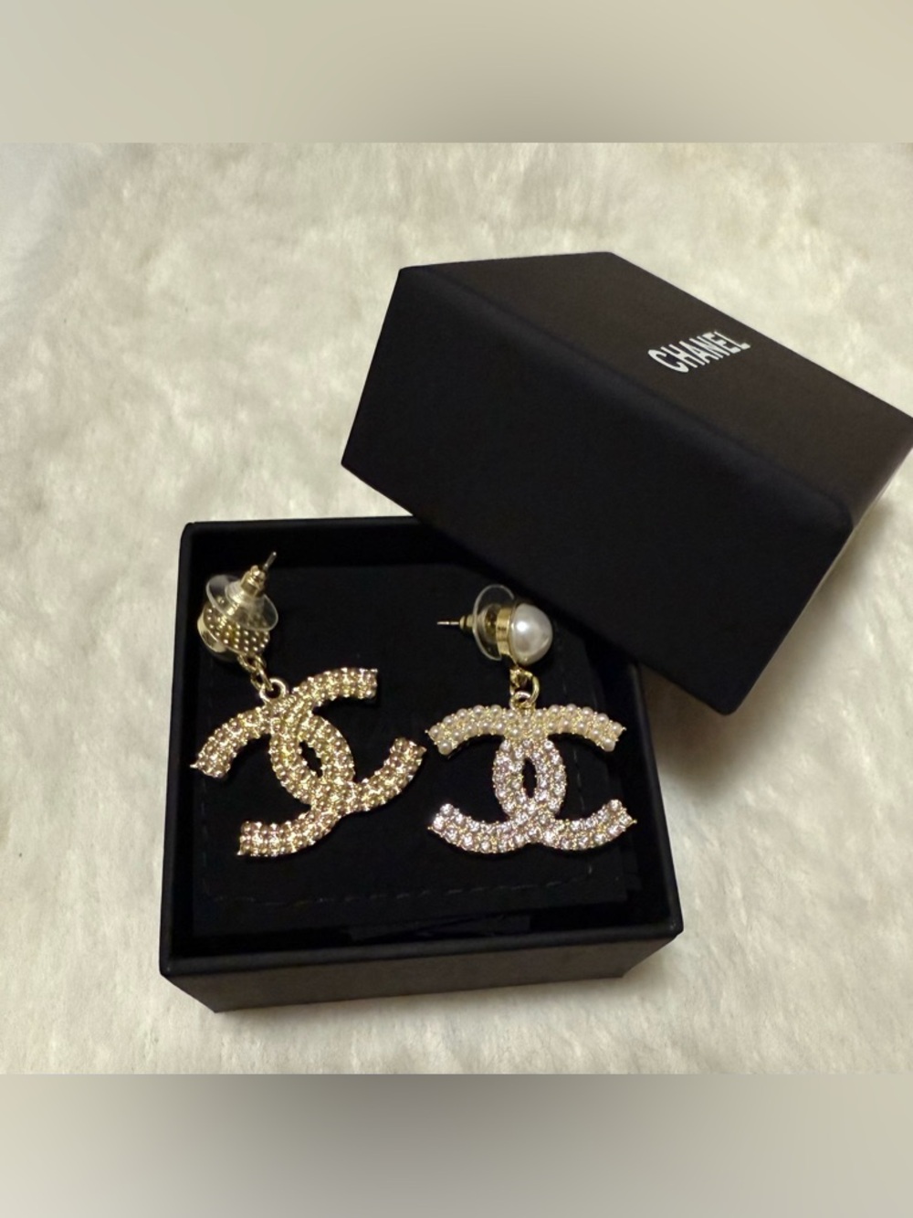 Stunning Drop Luxury Earrings with Pearl Tops